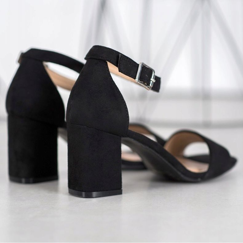 Klassische VINCEZA Sandalen schwarz 1