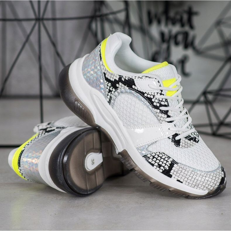 Kylie Bequeme Sneakers mit Schlangenprint weiß mehrfarbig 1