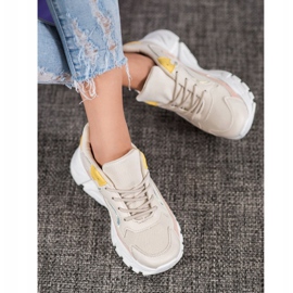 SHELOVET Stylische Sneaker auf der Plattform beige rosa gelb 1