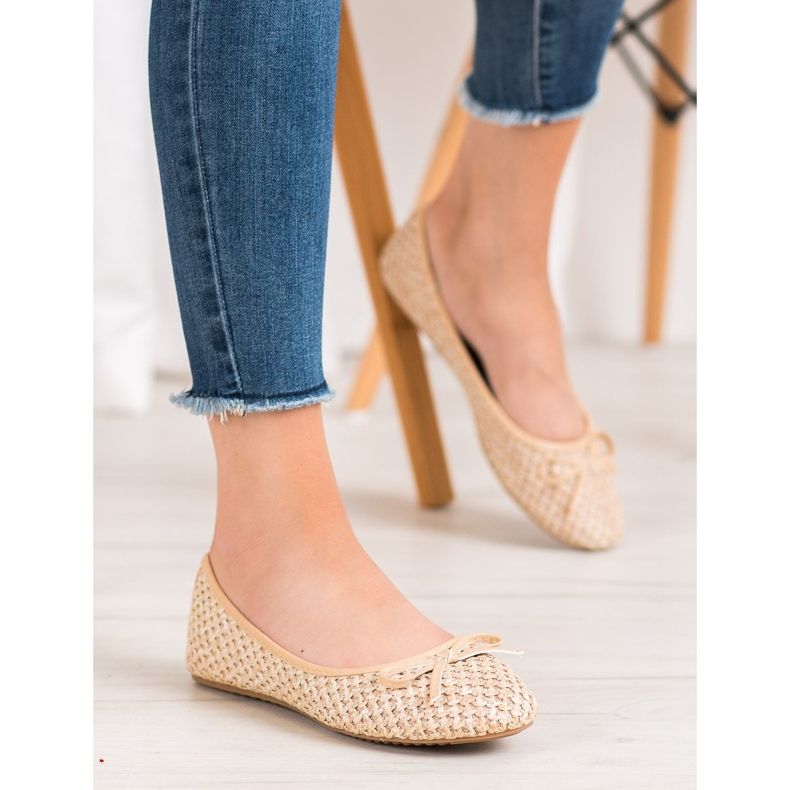 Small Swan Geflochtene Ballerinas braun 1