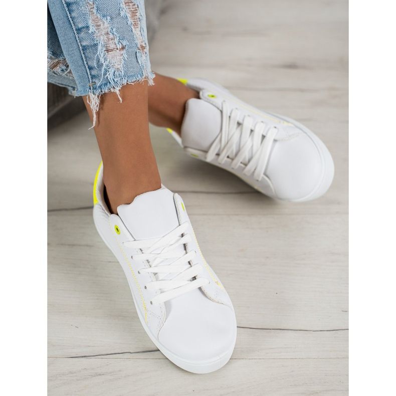 SHELOVET Bequeme Sportschuhe weiß 1