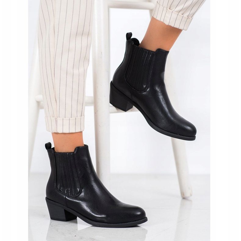 Ideal Shoes Klassische Slip-On-Stiefel schwarz 1