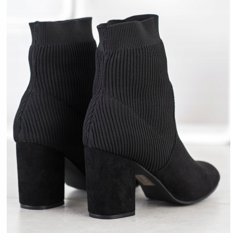 SDS Booties Socke auf einer Bar schwarz 1
