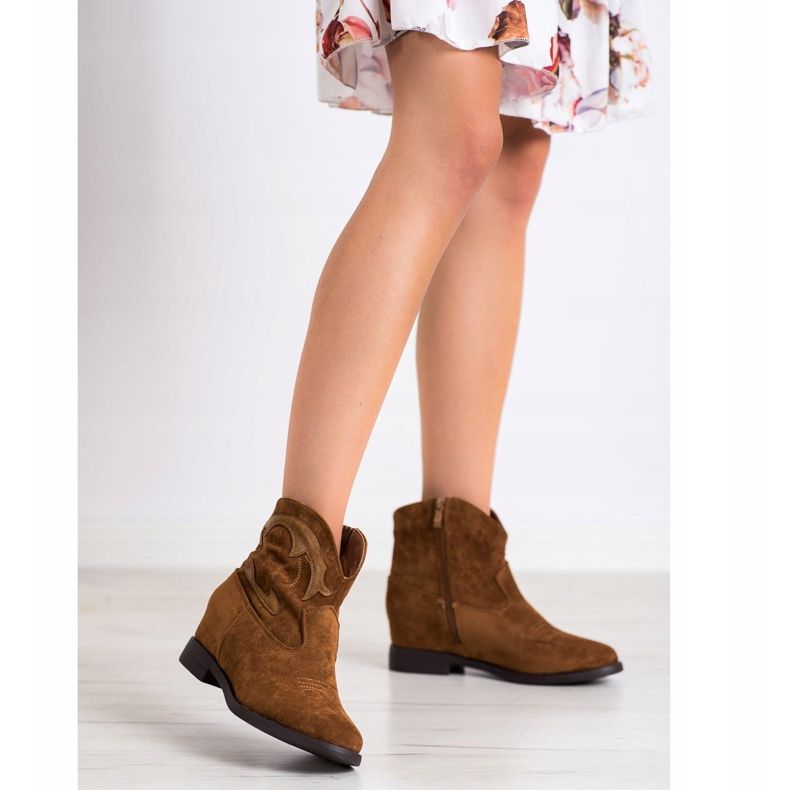 Ideal Shoes Braune Cowgirls versteckter Keil 1