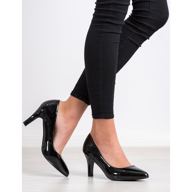 Goodin Lackierte Pumps schwarz 1