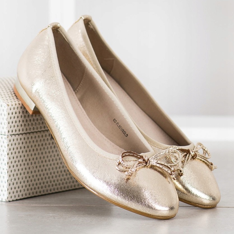 Goodin Elegante Ballerina mit Schleife golden 2