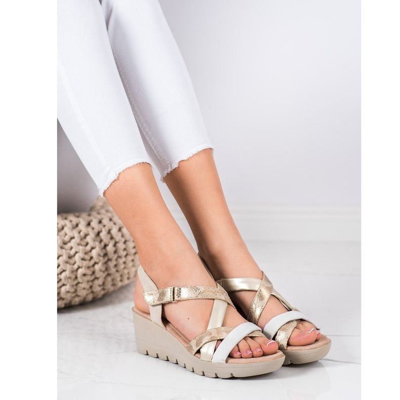 Kylie Leichte Sandalen mit Klettverschluss braun mehrfarbig 1