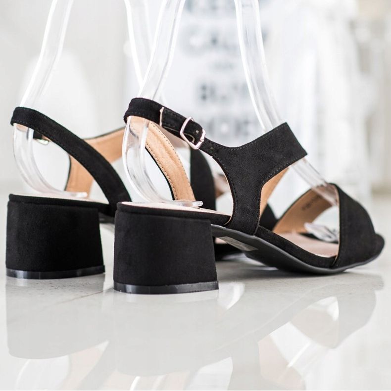 Kylie Schwarze Sandalen auf niedriger Stange 1