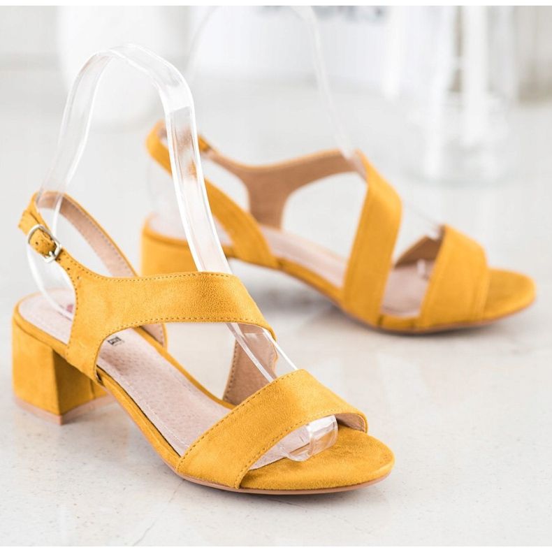 Kylie Gelbe Sandalen auf niedriger Stange 2