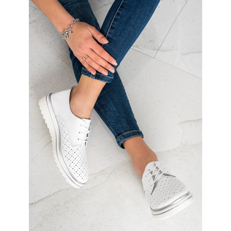 Kylie Leder-Brogues auf der Plattform weiß 2