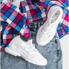 SHELOVET Frühlings-Sneaker mit Holo-Effekt weiß 1