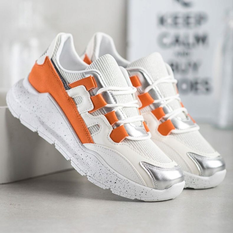 Ideal Shoes Sneakers mit orangefarbenem Einsatz weiß 1