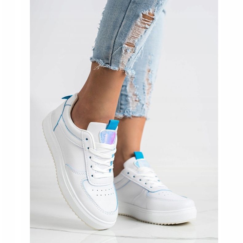 SHELOVET Sportschuhe aus Öko-Leder weiß 1