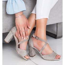 Modische Sergio Leone Pumps beige 2