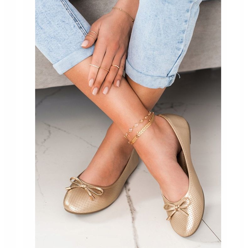 Clowse Goldene Ballerina 1