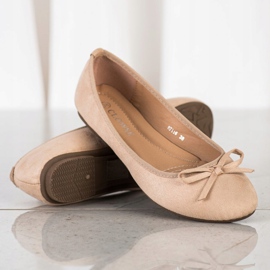 Clowse Klassische Ballerina aus Wildleder beige 1