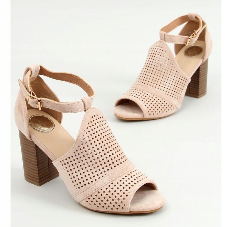 Beige Sandalen mit offenem Zehenbereich CZ-10220 Beige 1