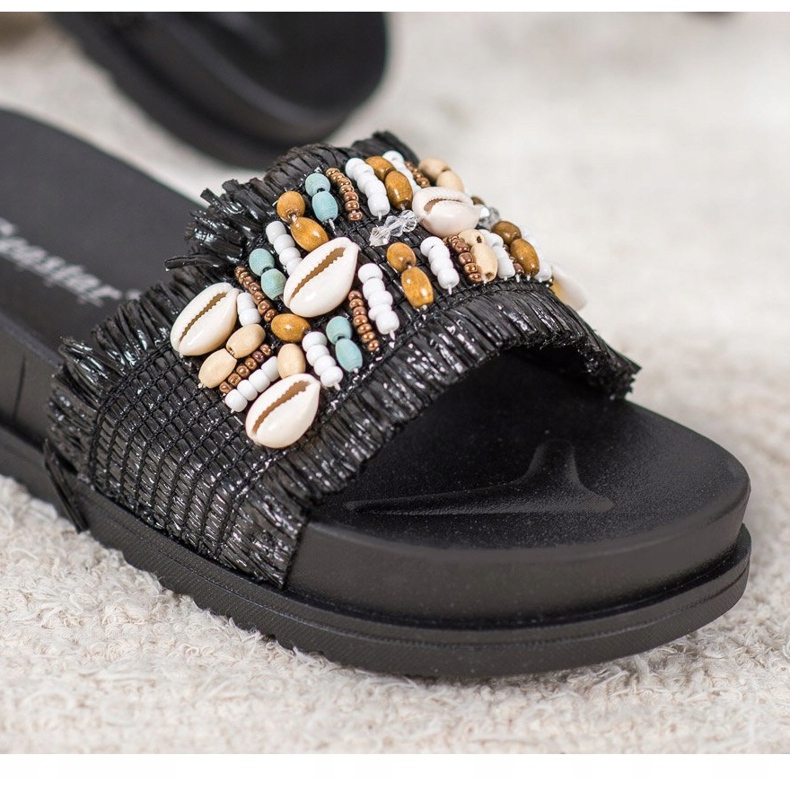 Seastar Schwarze Hausschuhe mit Muscheln 1