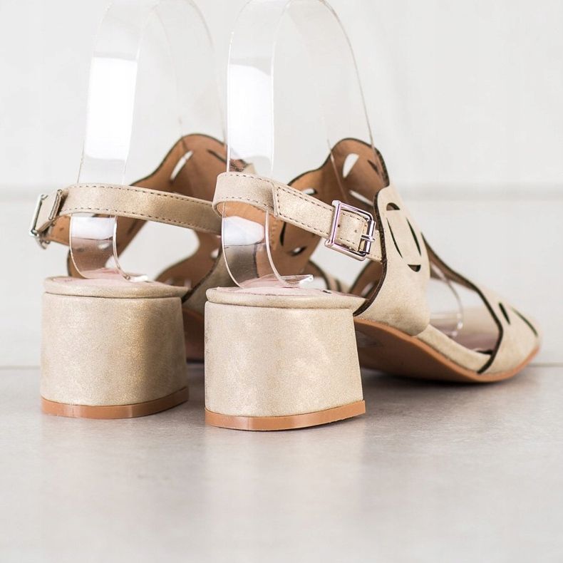 Kylie Elegante Sandalen mit Lochmuster beige 1