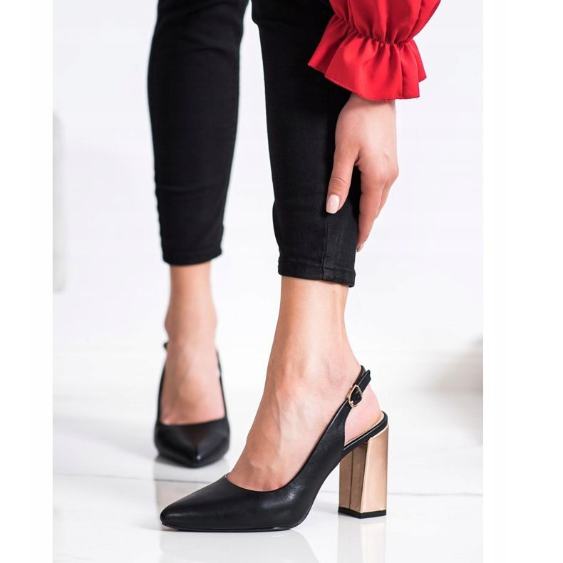 Pumps an einer Bar Sergio Leone schwarz 1