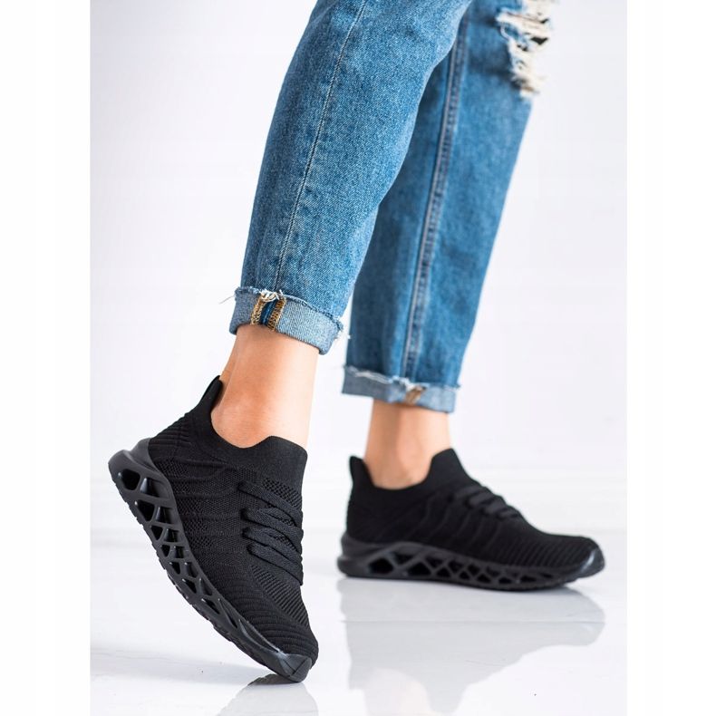 MCKEYLOR Leichte Sportschuhe schwarz 1