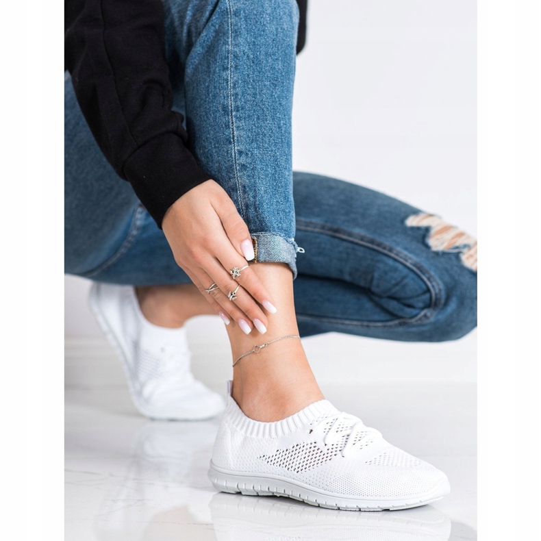 SHELOVET Weiße durchbrochene Sneakers 2