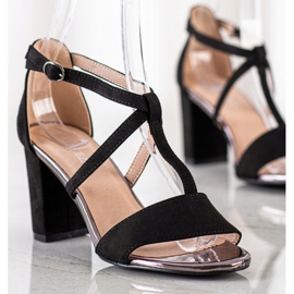 Stylische Sandalen an der VINCEZA Bar schwarz 1