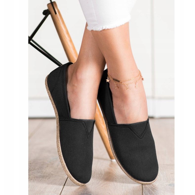 MCKEYLOR Freizeit-Slipper schwarz 1