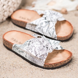 Bella Paris Hausschuhe mit Schlangenmuster grau 1