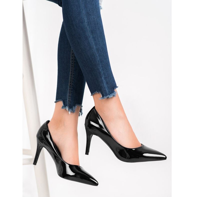 Small Swan Lackierte Stifte schwarz 1