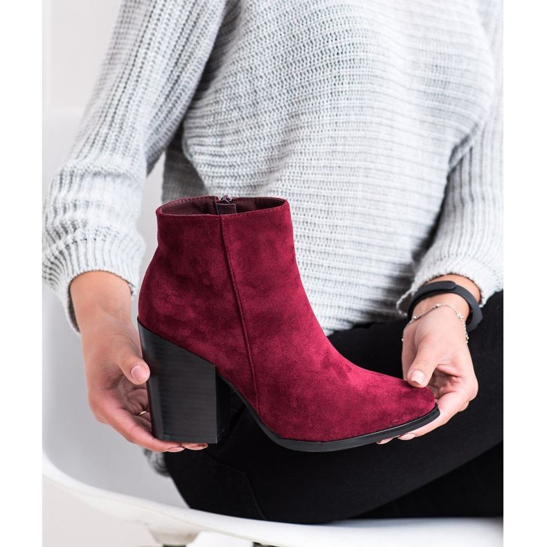 Marquiz Stiefel auf einem breiten Pfosten rot 2