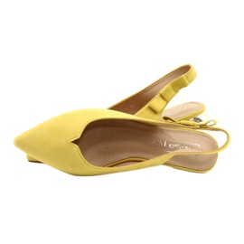 Filippo Gelbe Pumps mit offenem Absatz FIILI PPO DP2092 / 21 YL golden 6