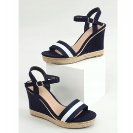 Marineblaue Sandalen auf einem Keil LL6320 Blau 1