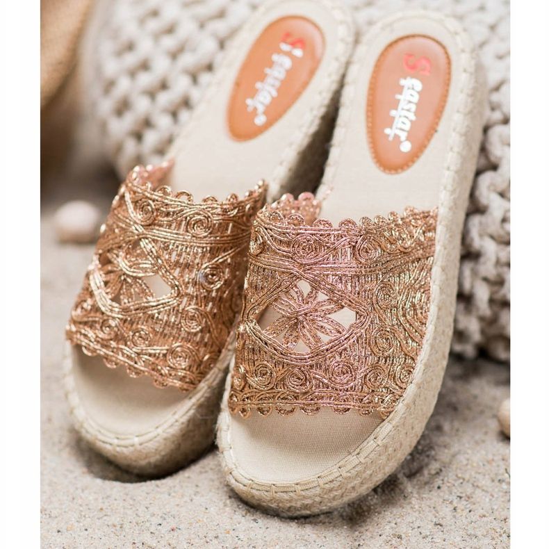 Seastar Espadrilles Hausschuhe auf der Plattform golden 1