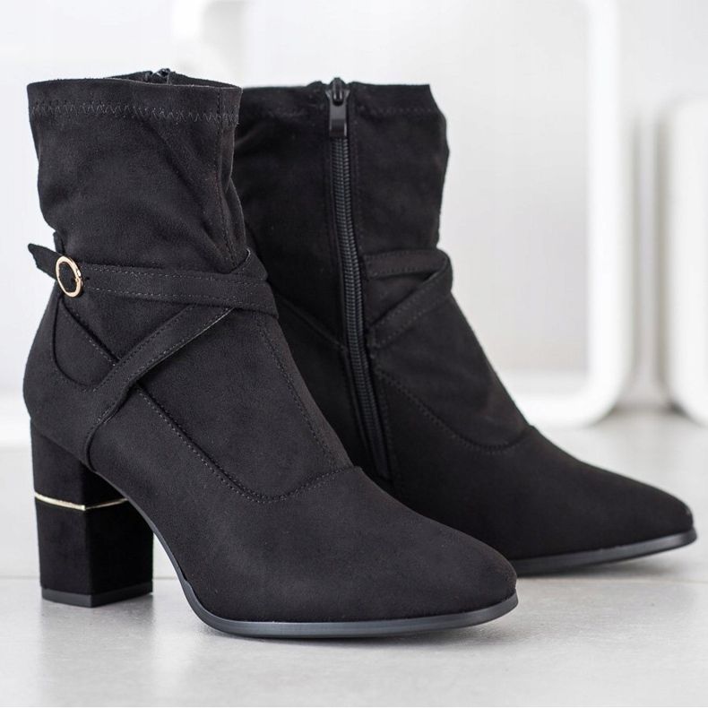 Goodin Stiefel mit goldenem Einsatz schwarz 1