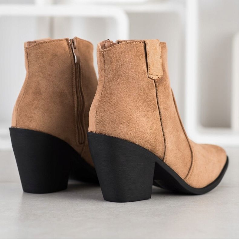 Small Swan Modische Stiefel in Spitz beige 1