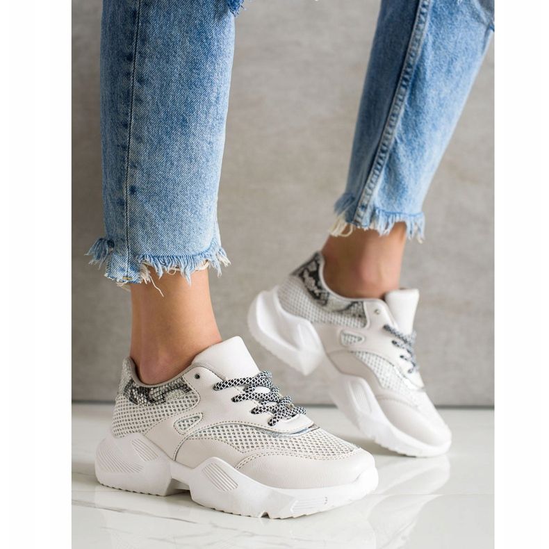 SHELOVET Graue Sneakers mit Schlangenmuster beige 2