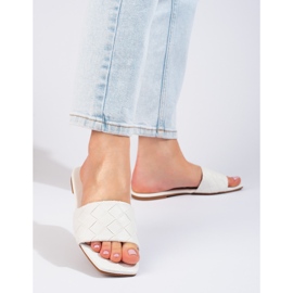 Goodin Hausschuhe aus weißem Kunstleder 1