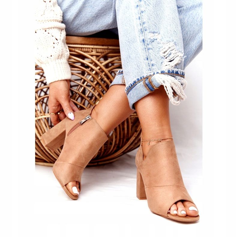 Frühlingsstiefel aus Wildleder On A Post Vinceza 21-17095 Beige 2