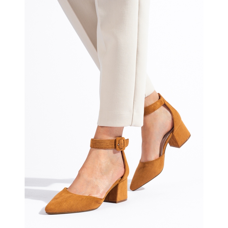 Goodin Pumps mit Schnalle braun 1