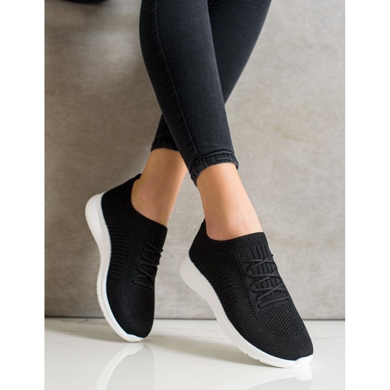 SHELOVET Bequeme durchbrochene Sportschuhe schwarz 2