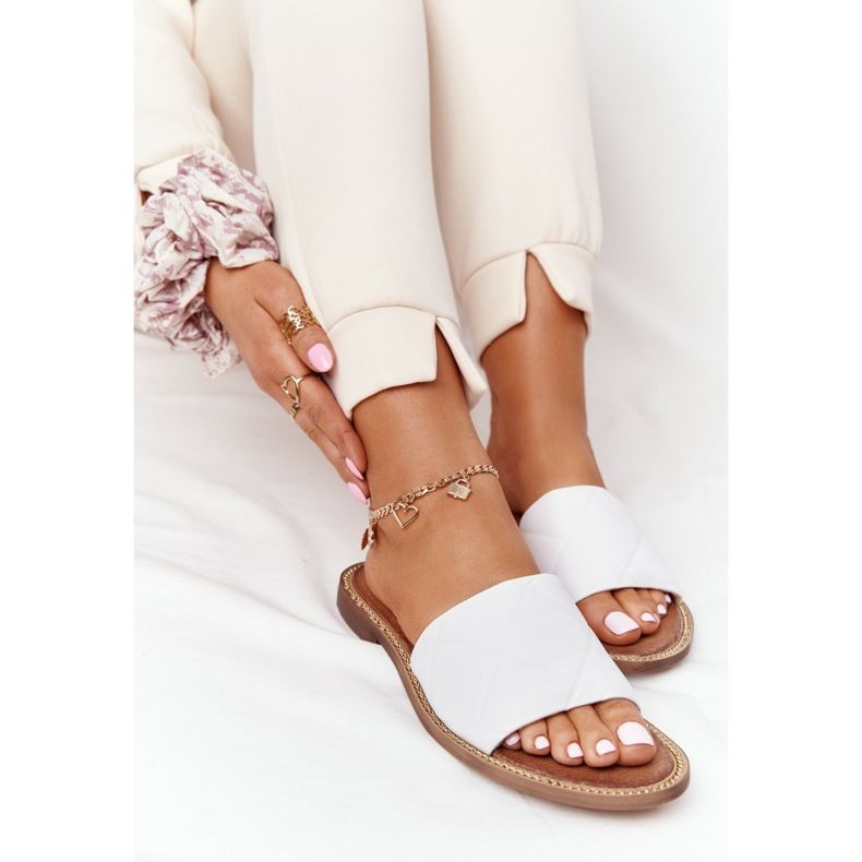 Hausschuhe aus Leder mit Steppung Nicole 2650 Weiß 1