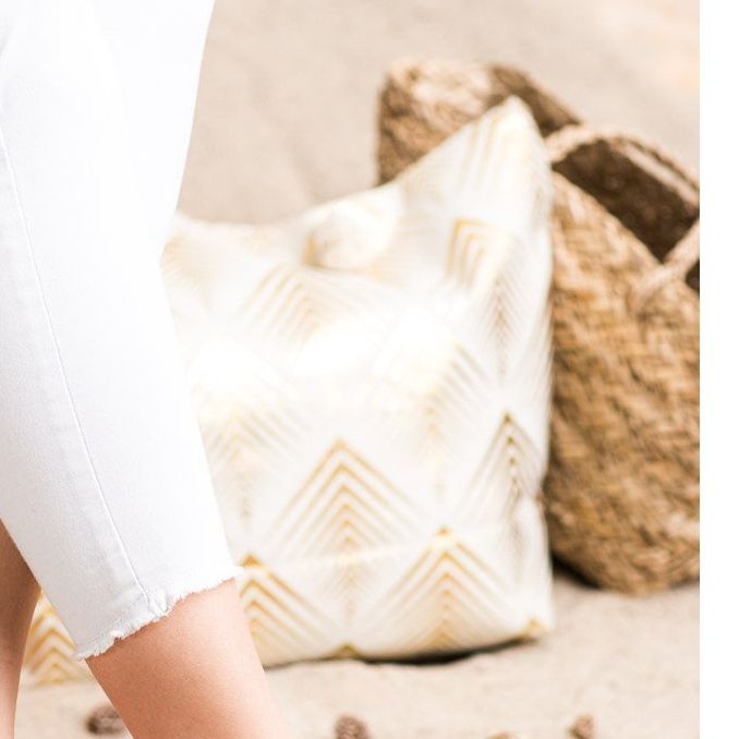 Goodin Goldene Sandalen mit Ornamenten 1