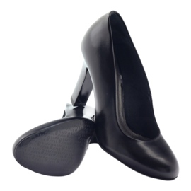 Edeo Schwarze Pumps auf einer Säule 3