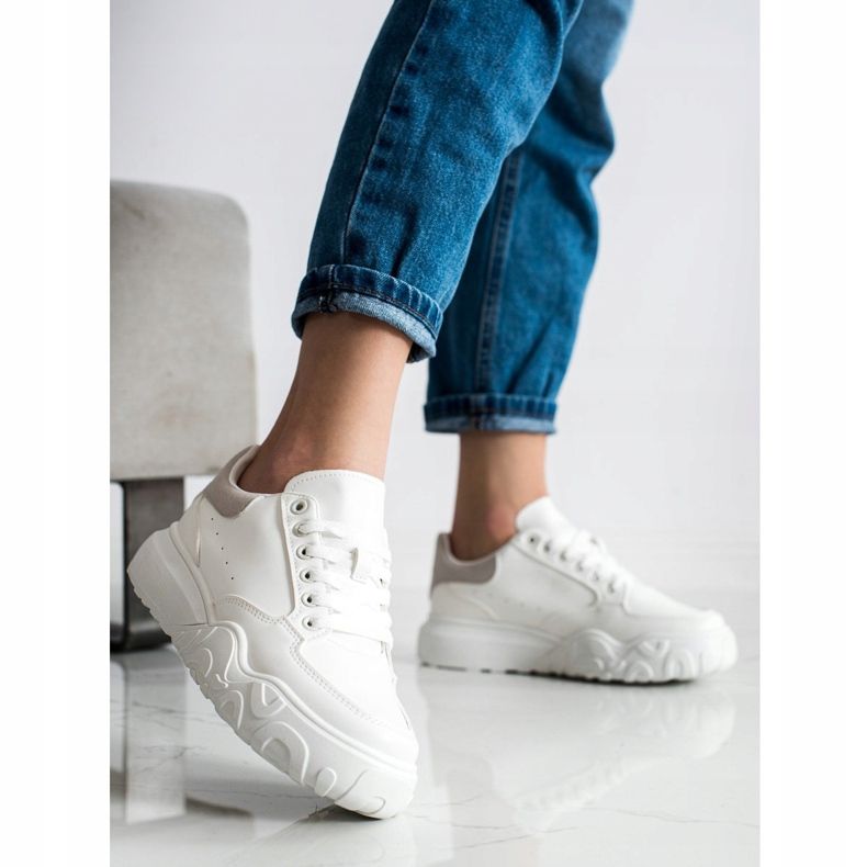 Small Swan Weiße Sneakers aus Öko-Leder 1