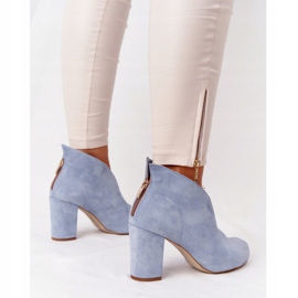 Wildleder Booties auf einem Pfosten mit einem Schnitt Exquisite 1243 Blue blau 1