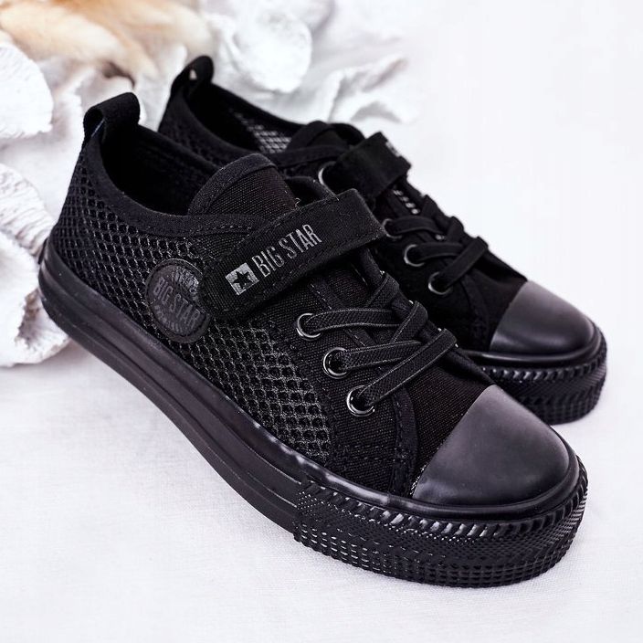 Schwarze Kinder-Sneaker mit Mesh Big Star HH374015 1