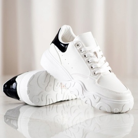 Small Swan Weiße Sneakers aus Öko-Leder 1