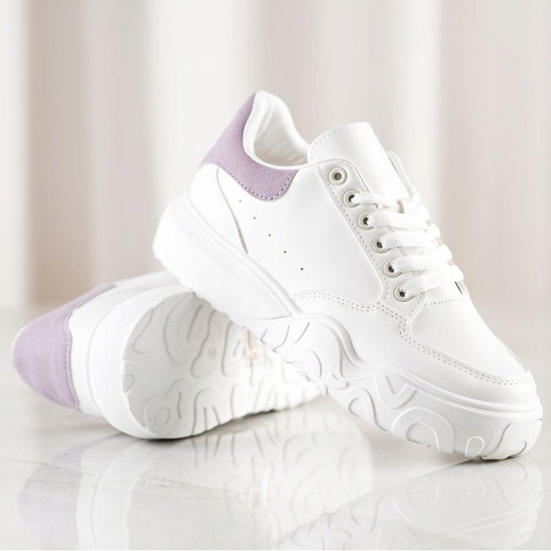 Small Swan Weiße Sneakers aus Öko-Leder 1