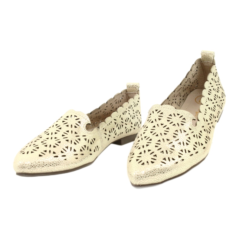 Goldene durchbrochene Ballerinas Filippo DP2039 GO beige 1